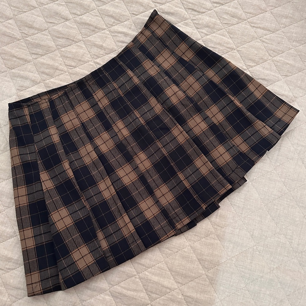 FOREVER 21 Brown Navy Blue Drop-Waist Pleated Plaid Mini Skirt